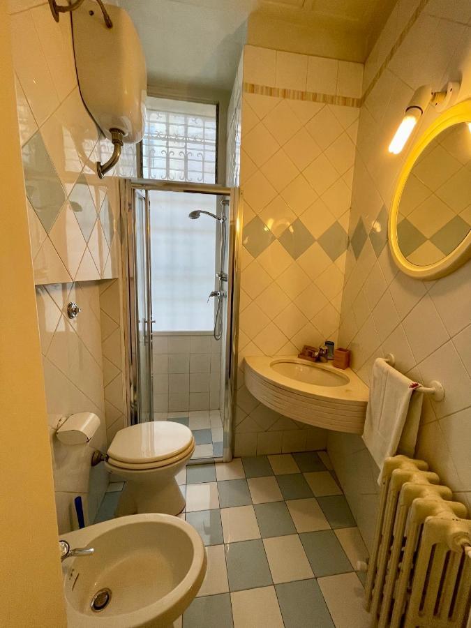 4 Balconi Rooms- Dimora Arditi B&B 莱切 外观 照片