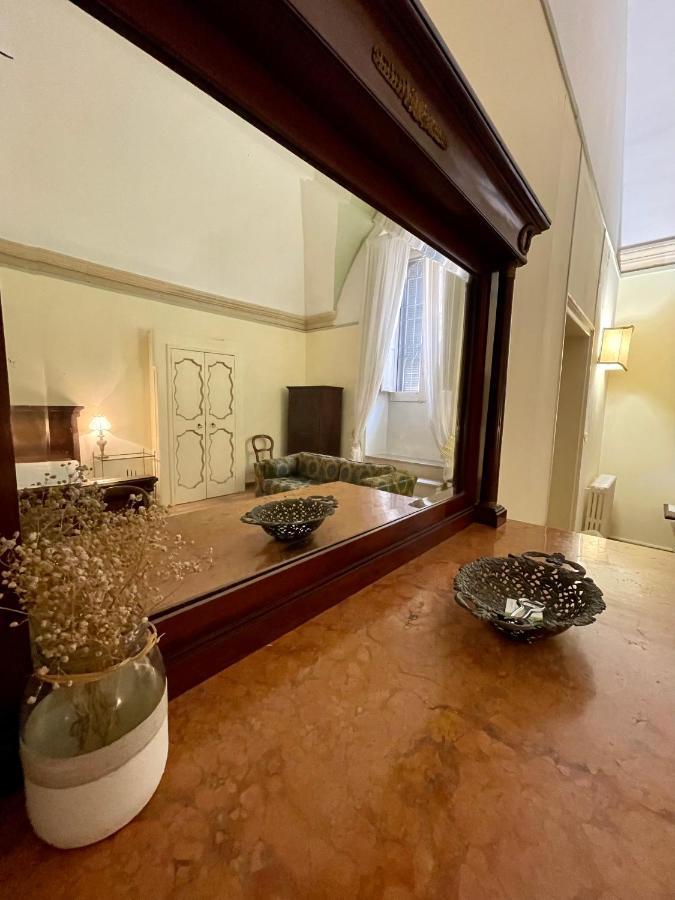 4 Balconi Rooms- Dimora Arditi B&B 莱切 外观 照片