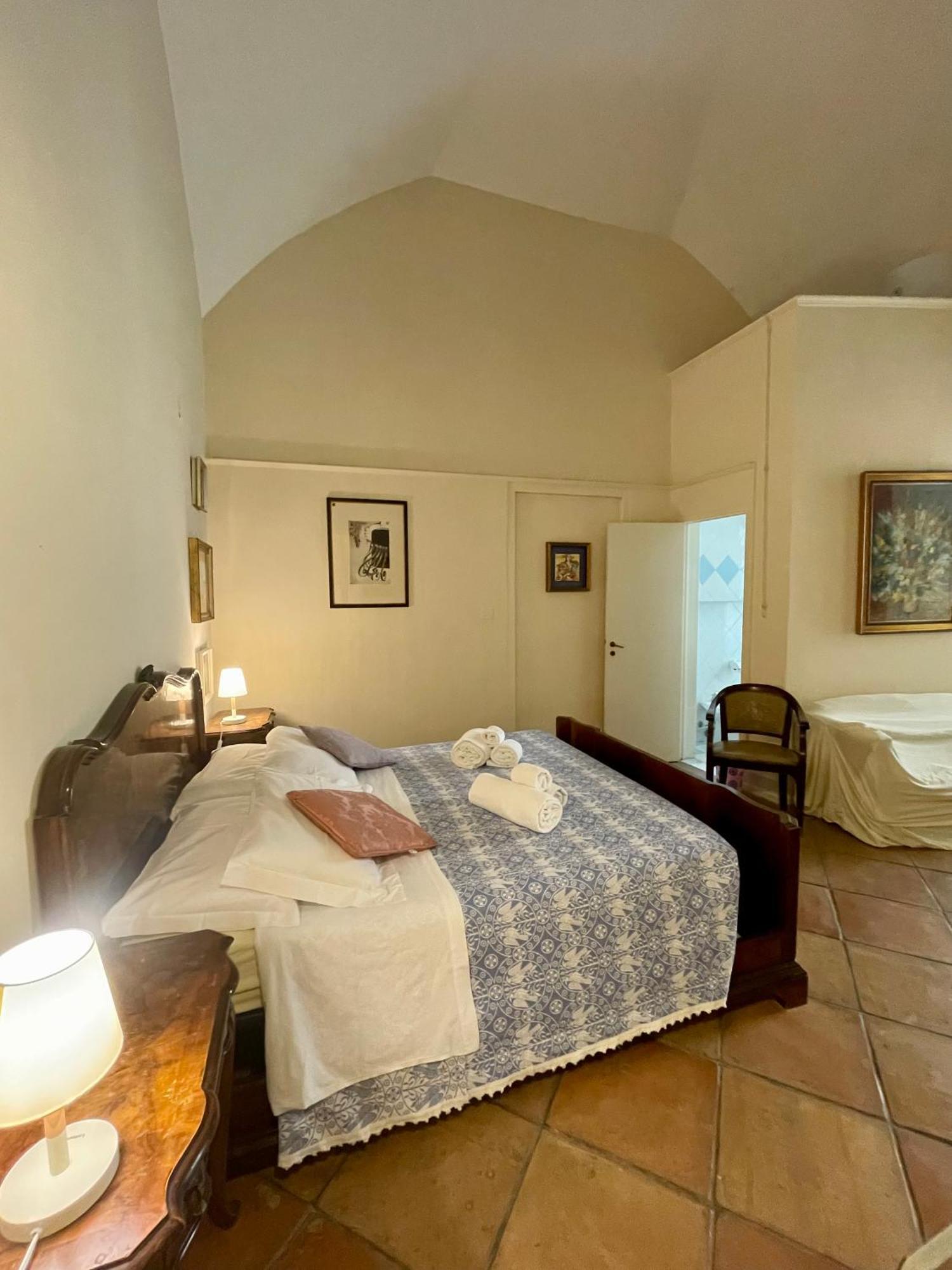 4 Balconi Rooms- Dimora Arditi B&B 莱切 外观 照片