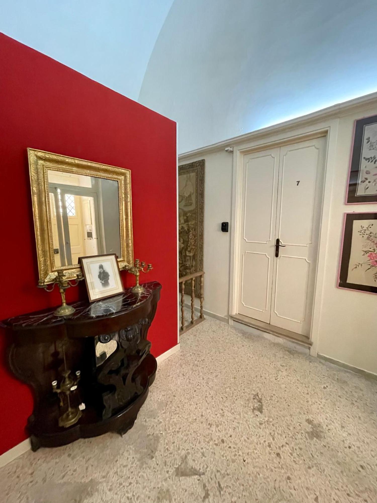 4 Balconi Rooms- Dimora Arditi B&B 莱切 外观 照片